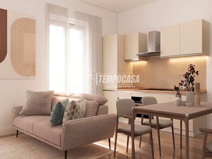 Appartamento trilocale in vendita in Via San Giovanni Bosco, Gallarate