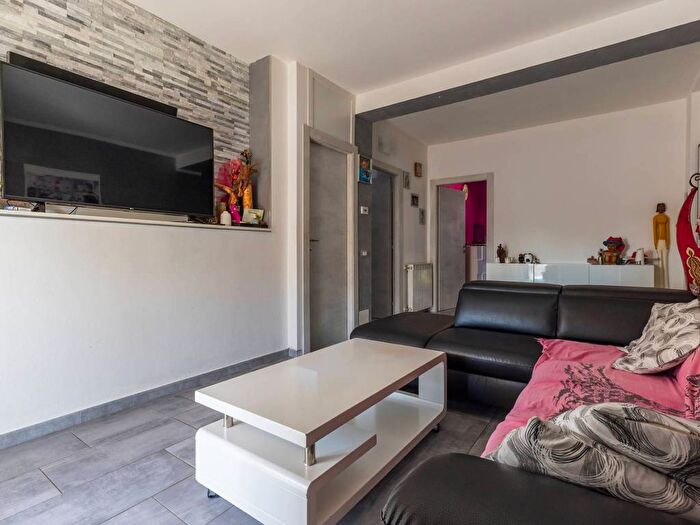Appartamento trilocale in vendita in Via Alfredo di Dio, Centro, Malnate