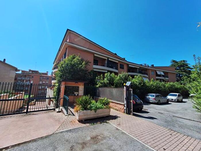 Appartamento bilocale in vendita in Via Miramare a, Albano Laziale