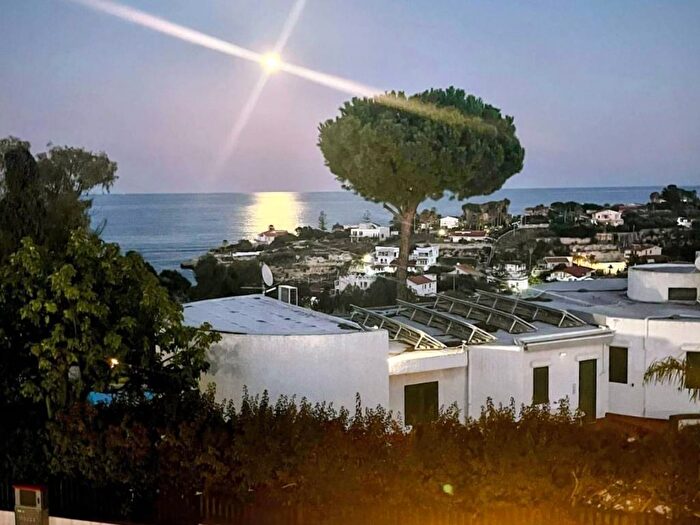 Appartamento trilocale in affitto in Contrada Castelluccio, Costa Saracena Castelluccio, Augusta