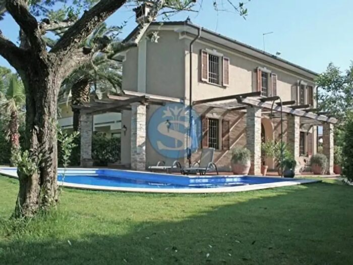 Casa bilocale in affitto in Forte Dei Marmi