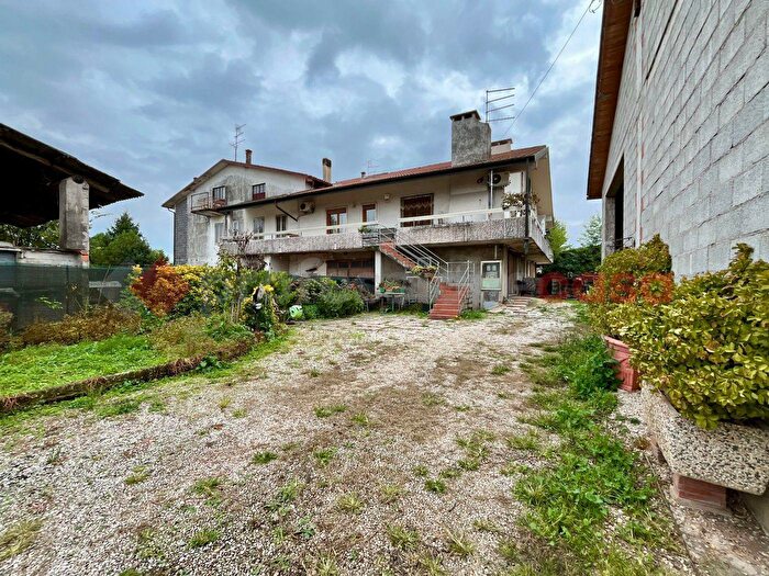 Casa quadrilocale in vendita in Via Cason, Sarego