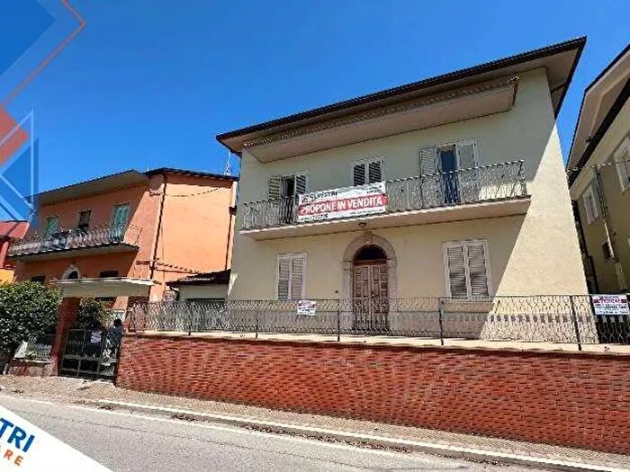Casa con 5 locali in vendita in Via Ripagallo, Ponte