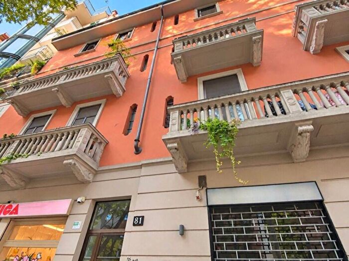 Appartamento bilocale in affitto in Via Teodosio, Casoretto, Milano