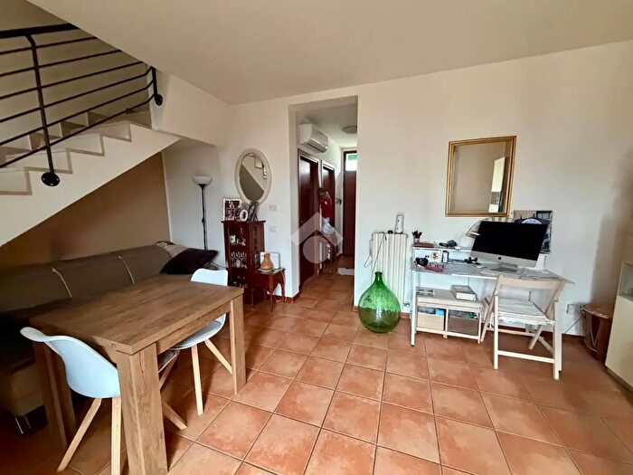 Casa quadrilocale in vendita in Via Fienilnuovo, Luzzara