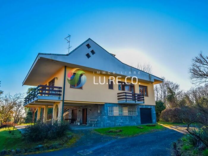 Casa con 5 locali in vendita in Via Como, Meda