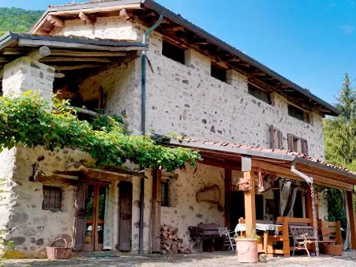 Casa con 6 locali in vendita in Vestone