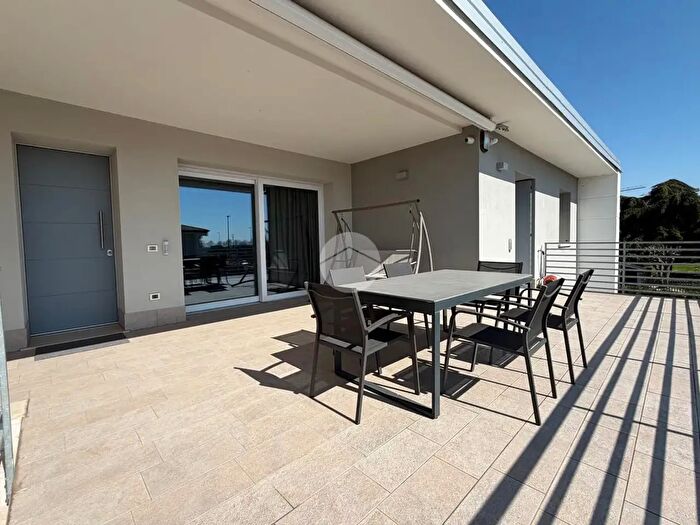 Appartamento quadrilocale in vendita in Via Oriana Fallaci, Valeggio Sul Mincio