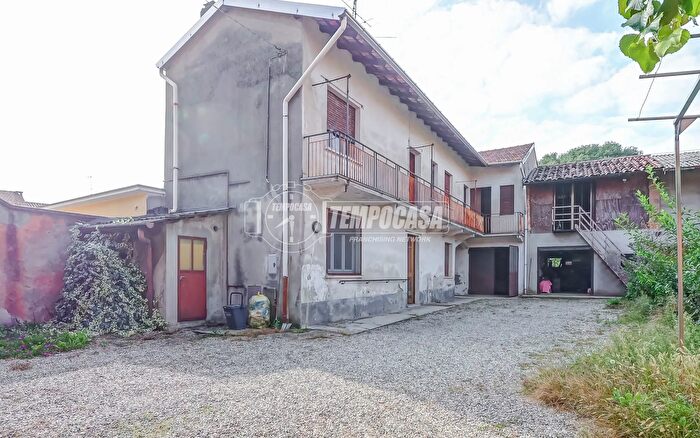 Appartamento quadrilocale in vendita in Via al Parco, Cardano Al Campo