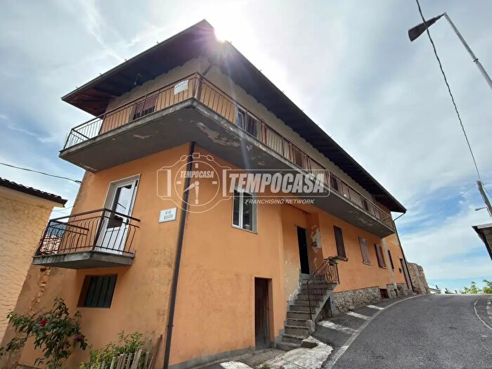 Appartamento trilocale in vendita in Vicolo delle Betulle Costa, Adrara San Martino