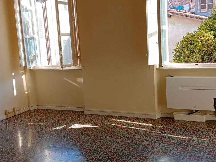 Appartamento con 5 locali in affitto in Piazza Napoleone San Michele, Lucca