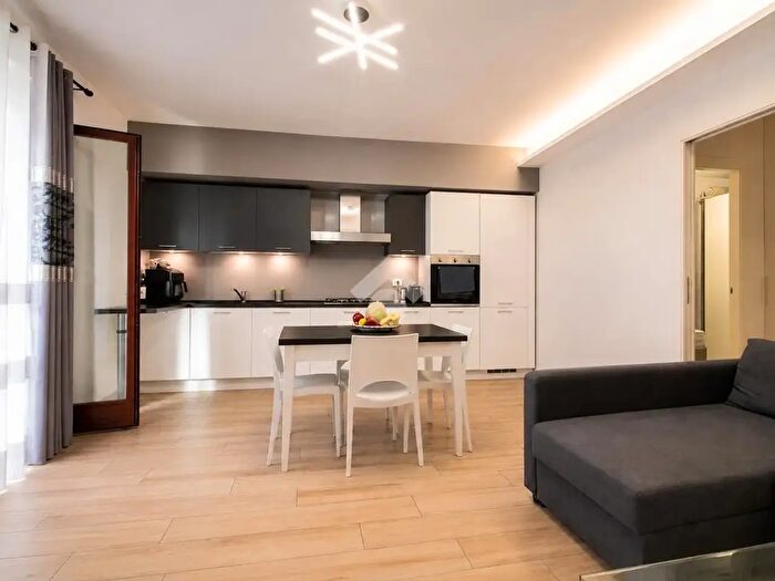 Appartamento trilocale in vendita in Via Eugenio Montale, Loreto