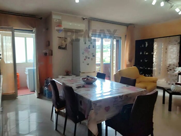Appartamento quadrilocale in vendita in Viale San Teodoro, Catania
