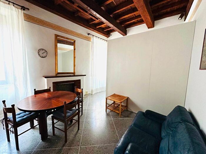 Appartamento trilocale in affitto in Via Giuseppe Garibaldi, Centro Storico, Ferrara