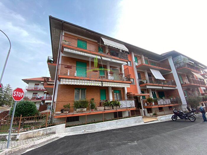 Appartamento con 6 locali in vendita in Via Adige, Castel Di Lama