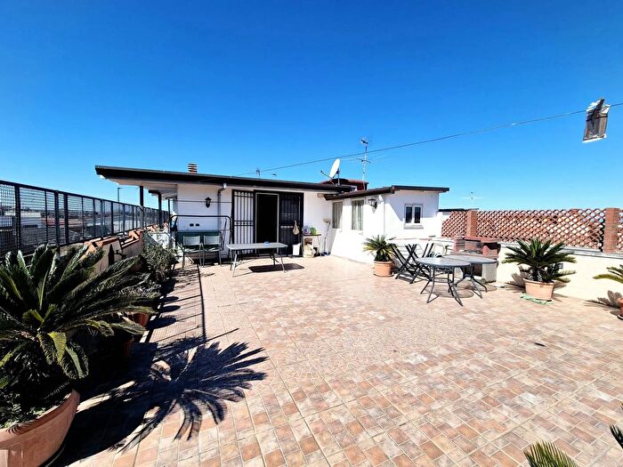 Appartamento con 5 locali in vendita in Caivano