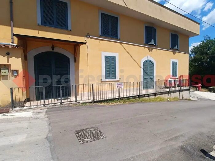 Appartamento quadrilocale in vendita in Contrada Colleberardi Snc, Veroli