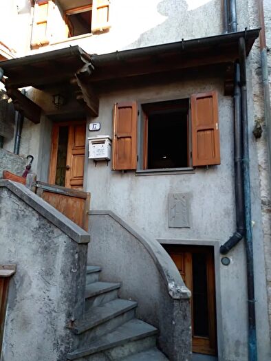 Casa bilocale in vendita in Seravezza