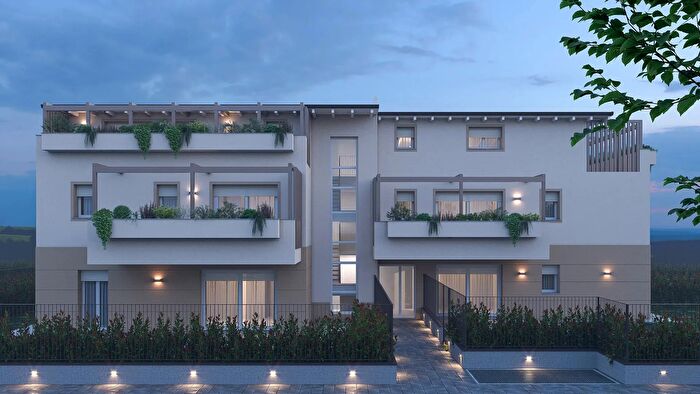 Case in Vendita e in Affitto - 3