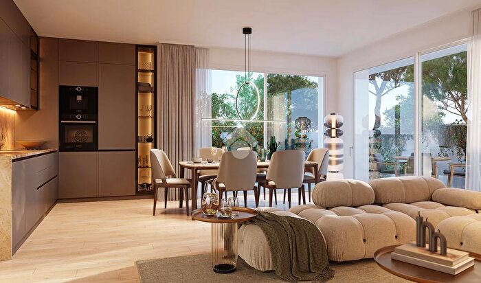 Appartamento quadrilocale in vendita in Via del Correggio, Cervia