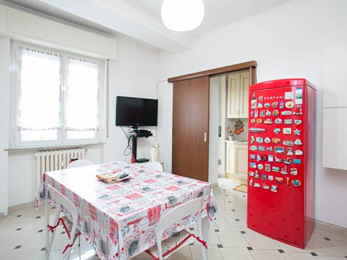 Appartamento bilocale in affitto in Via Lorenteggio, Tripoli Soderini, Milano