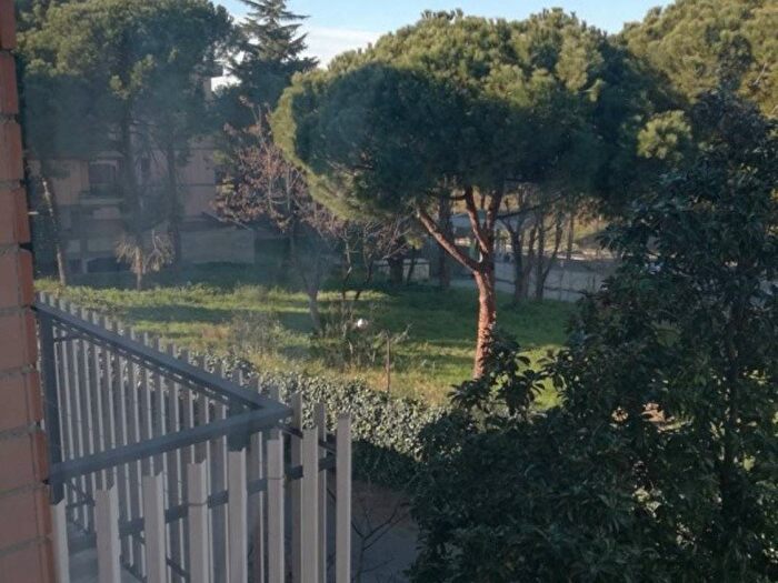 Appartamento quadrilocale in affitto in Via Aurelia, Aurelio Val Cannuta, Roma