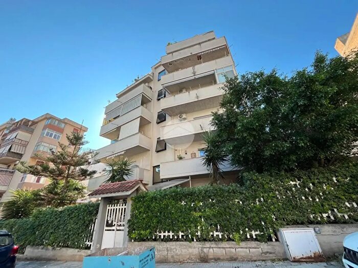 Appartamento monolocale in affitto in Via Demetrio Camarda, Palermo