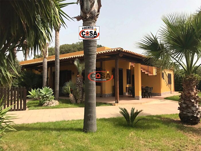 Casa con 6 locali in affitto in Marsala