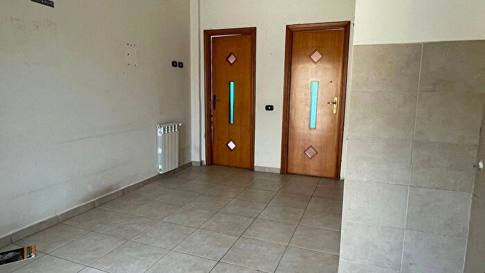 Appartamento bilocale in affitto in Corso Chiaiano Napoli, Napoli