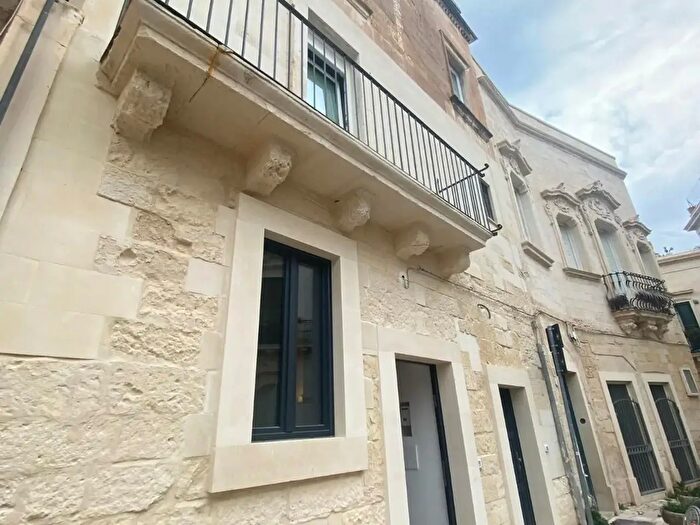 Appartamento trilocale in vendita in Lecce