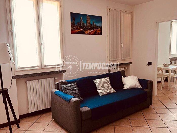 Appartamento bilocale in affitto in Via Alessandro Volta, Centro, Cantù