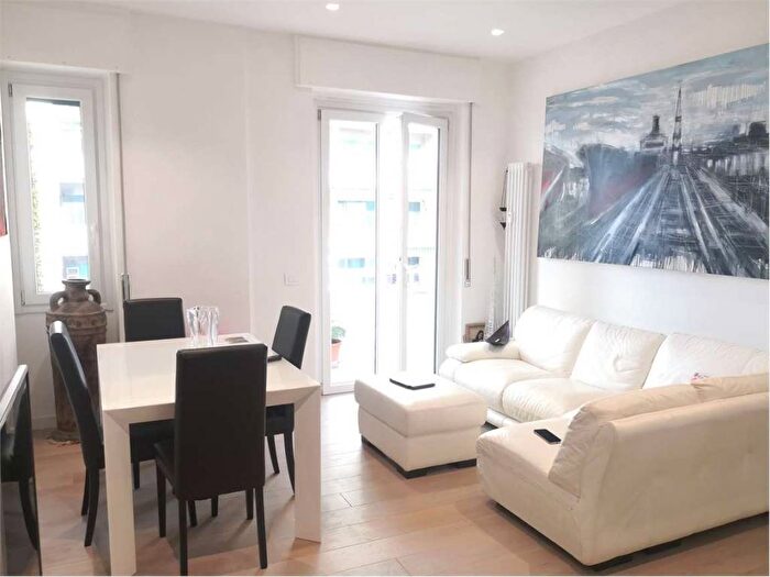 Appartamento bilocale in affitto in Piazza Rossetti, Foce, Genova