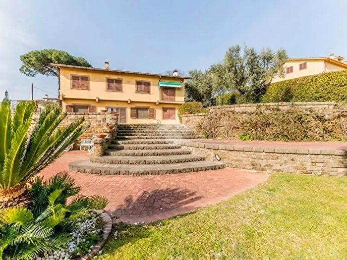 Casa con 5 locali in vendita in Via del Ponte degli Incastri, Roma