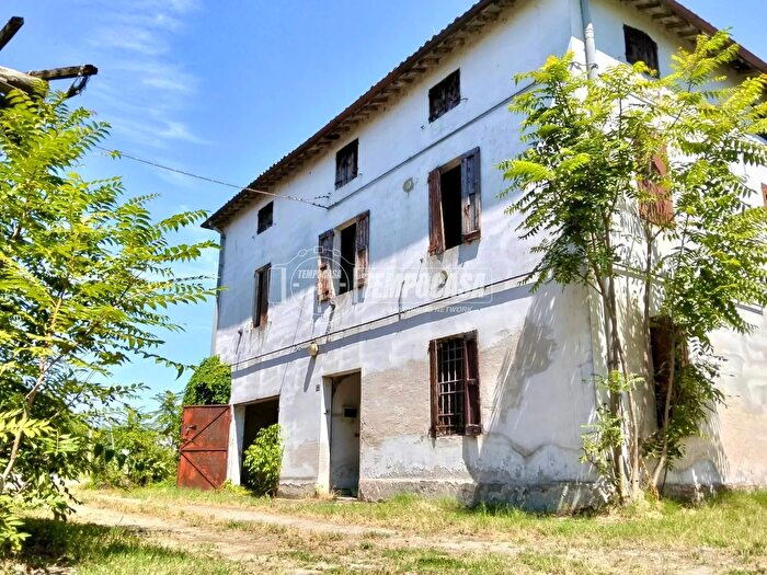 Casa con 5 locali in vendita in Via Levata, Campogalliano