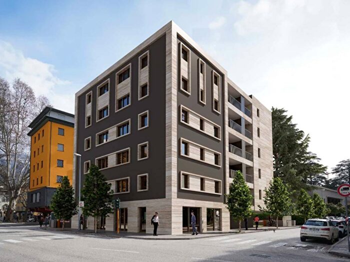 Case in Vendita e in Affitto - 2