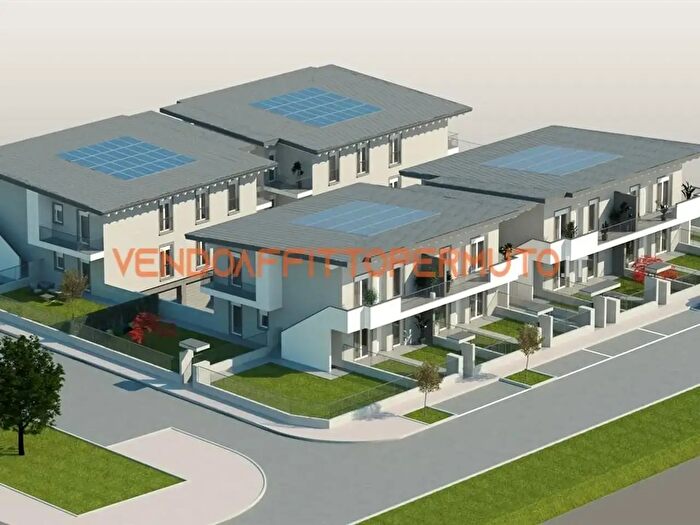 Appartamento trilocale in vendita in Via Franco Bonari, Palazzolo SullOglio