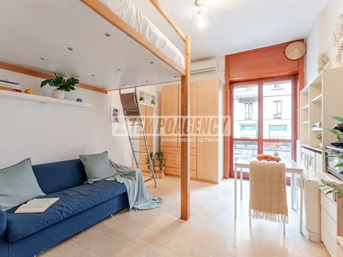 Appartamento monolocale in vendita in Via Melzo, Milano