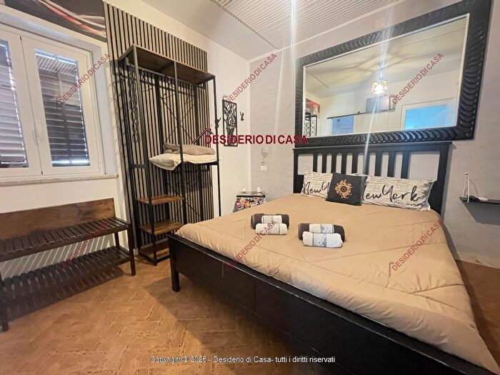 Casa quadrilocale in vendita in Via Libertà Lascari Pa Italia, Lascari