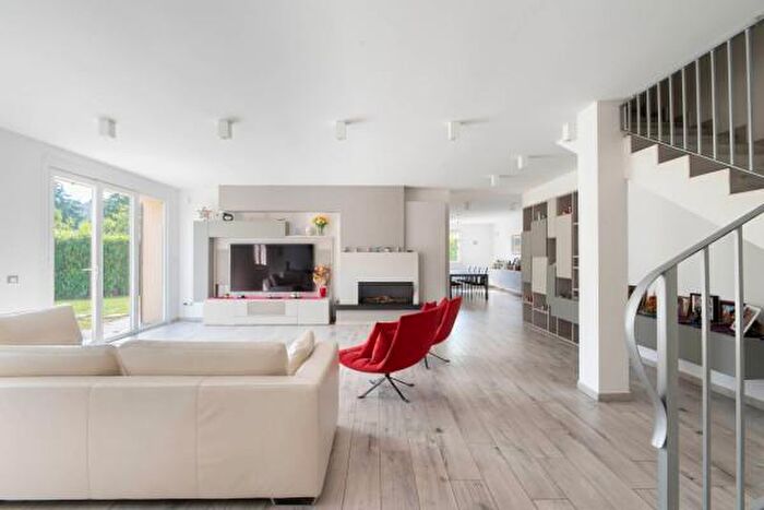 Casa con 6 locali in vendita in Via Cavalieri di Vittorio Veneto, Gaggio Montano