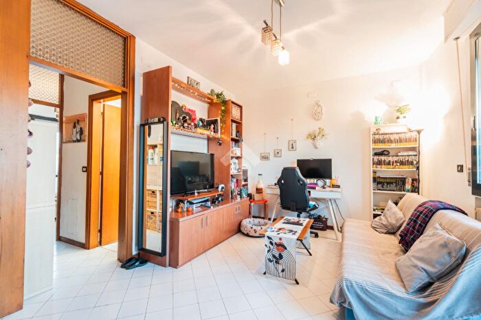 Appartamento bilocale in vendita in Via Ugo Bassi, Rimini