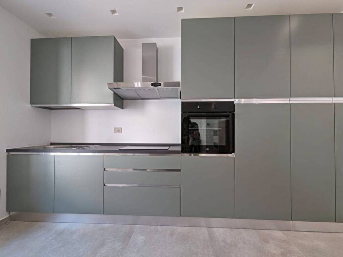 Appartamento trilocale in affitto in Via Gaetano Properzi, Porto San Giorgio