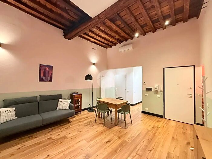 Appartamento trilocale in affitto in Vico S Giorgio, Genova
