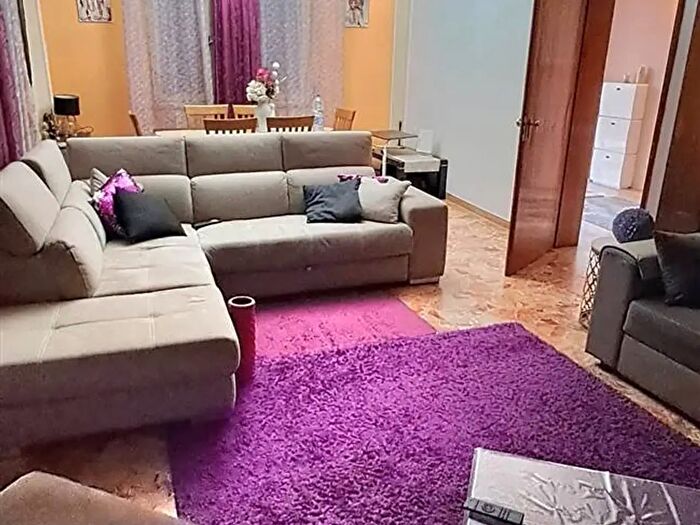 Casa con 7 locali in vendita in Poggio Rusco