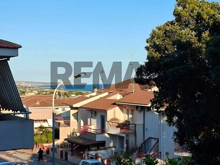 Appartamento quadrilocale in vendita in Via Carmelo Burrafato, Ragusa