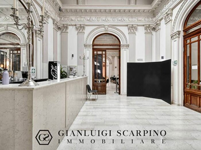 Casa con 6 locali in affitto in Piazza Trento Trieste, Centro Storico, Ferrara