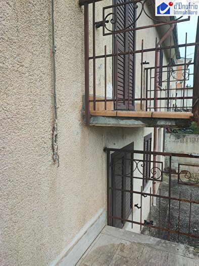 Casa con 10 locali in vendita in Contrada Pianelle, Vinchiaturo