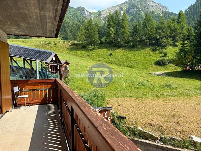 Appartamento bilocale in vendita in Via Foppelle Foppolo Bg, Foppolo