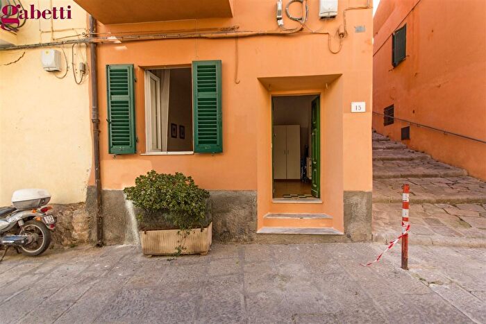 Appartamento trilocale in vendita in Via del Pianetto, Monte Argentario