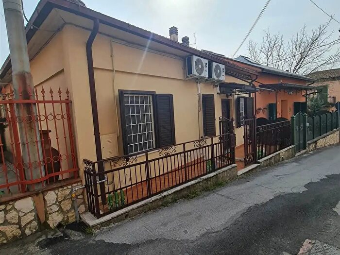 Casa trilocale in vendita in Via Alfieri Prima Traversa, Ceprano