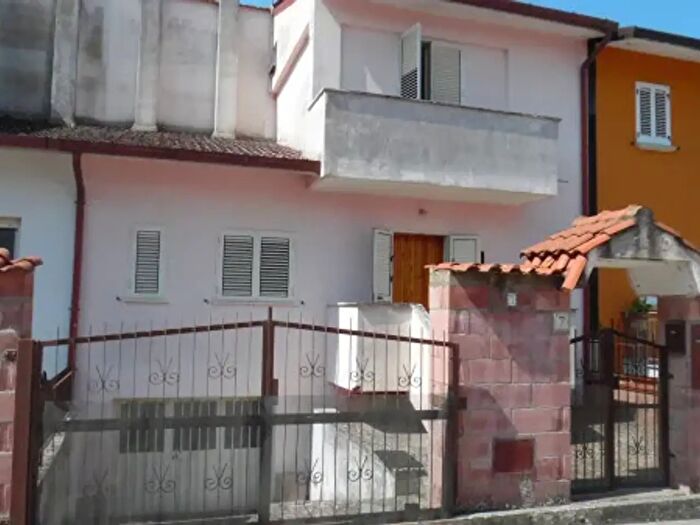 Casa quadrilocale in vendita in Via Benvenuto Cellini, Conza Della Campania